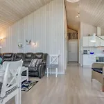 Holiday home Hubert - 150m From The Sea By Interhome