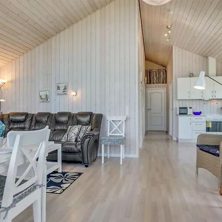 Hubert - 150m From The Sea By Interhome