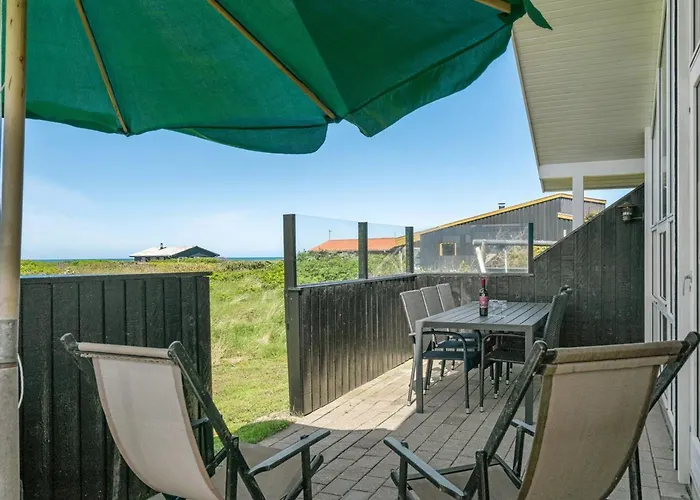 Hubert - 150m From The Sea By Interhome